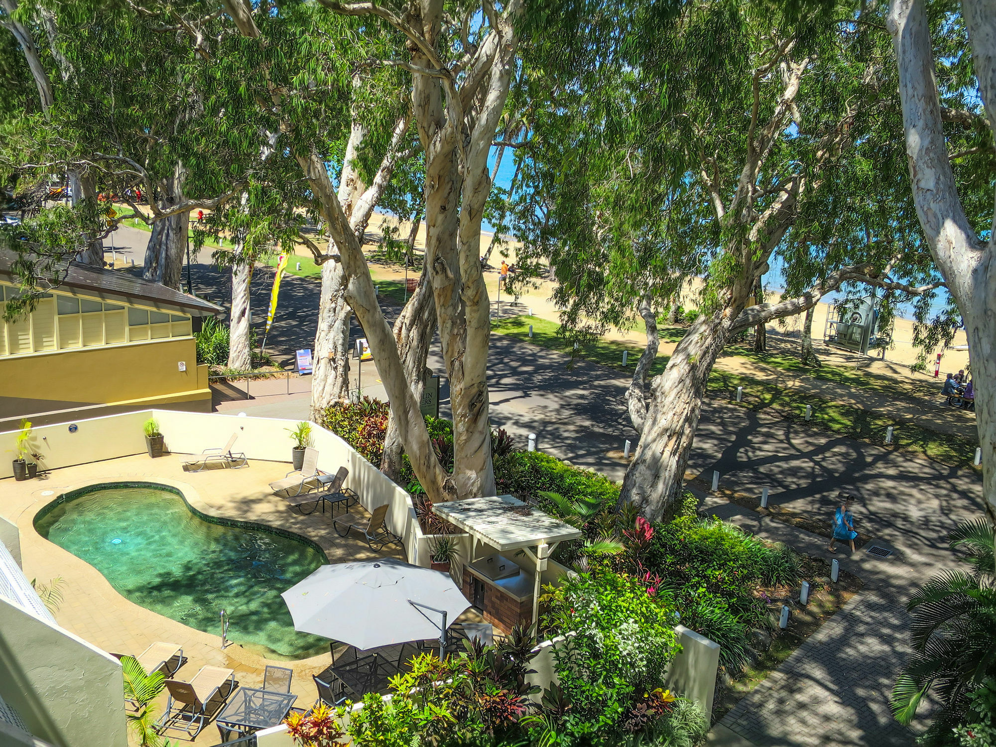 Marlin Waters Beachfront Apartments Palm Cove Eksteriør billede